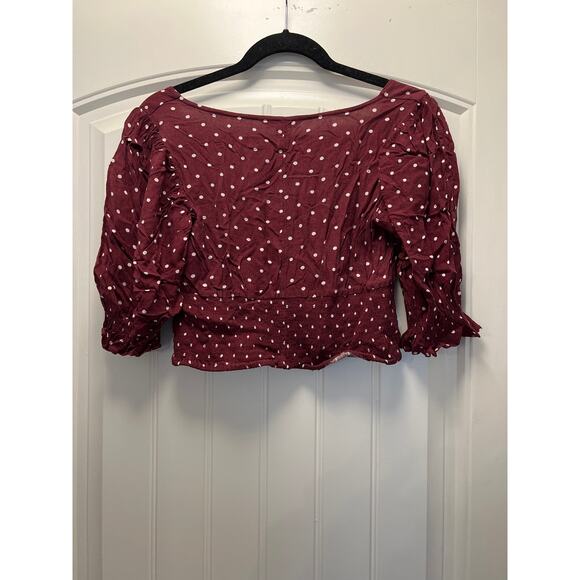 American Eagle Women’s Polka-Dot Print Ruffle Sleeve Blouse Cropped Top Sz S Red - Picture 3 of 3